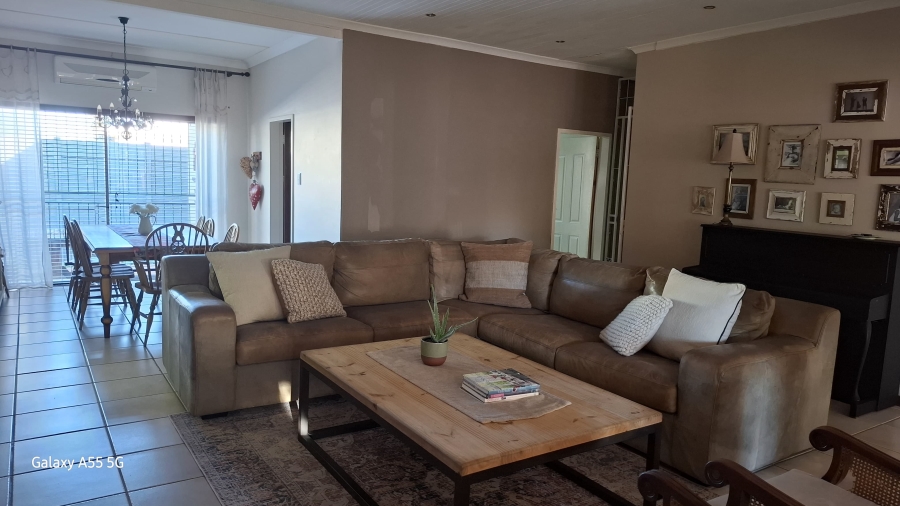 4 Bedroom Property for Sale in Middelpos Northern Cape
